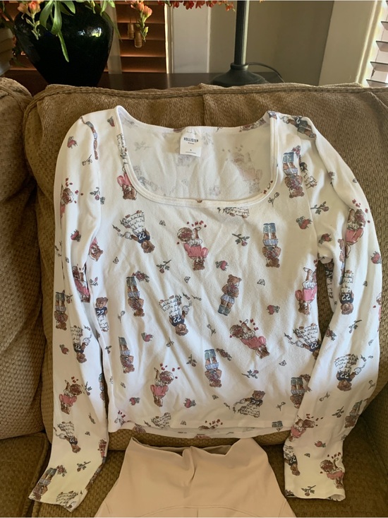 Hollister Other - Hollister White Bear Print sleep shirt SMALL